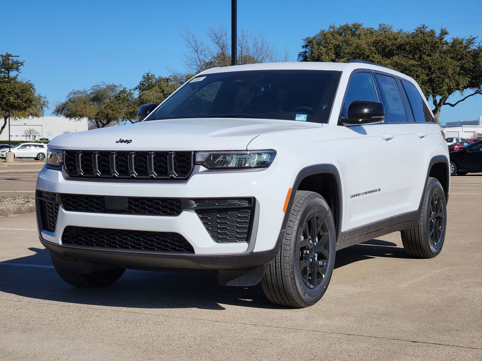 New 2026 Jeep Grand Cherokee Altitude AWD/4WD image 2