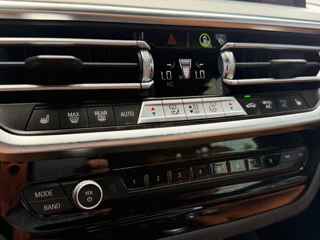 Used 2023 BMW X3 sDrive30i w/ Premium Package w/ZPA RWD image 22
