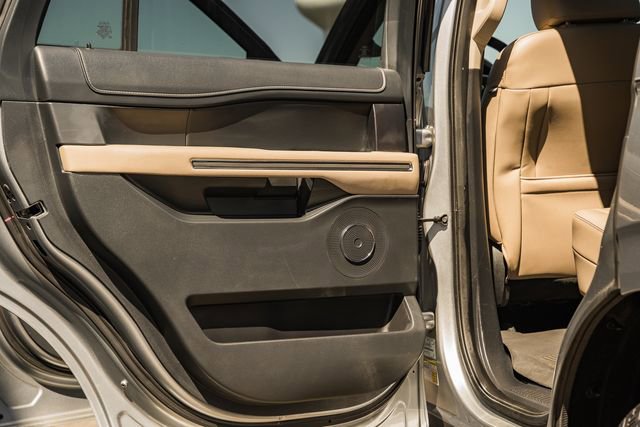 Used 2022 Ford Expedition XLT image 48