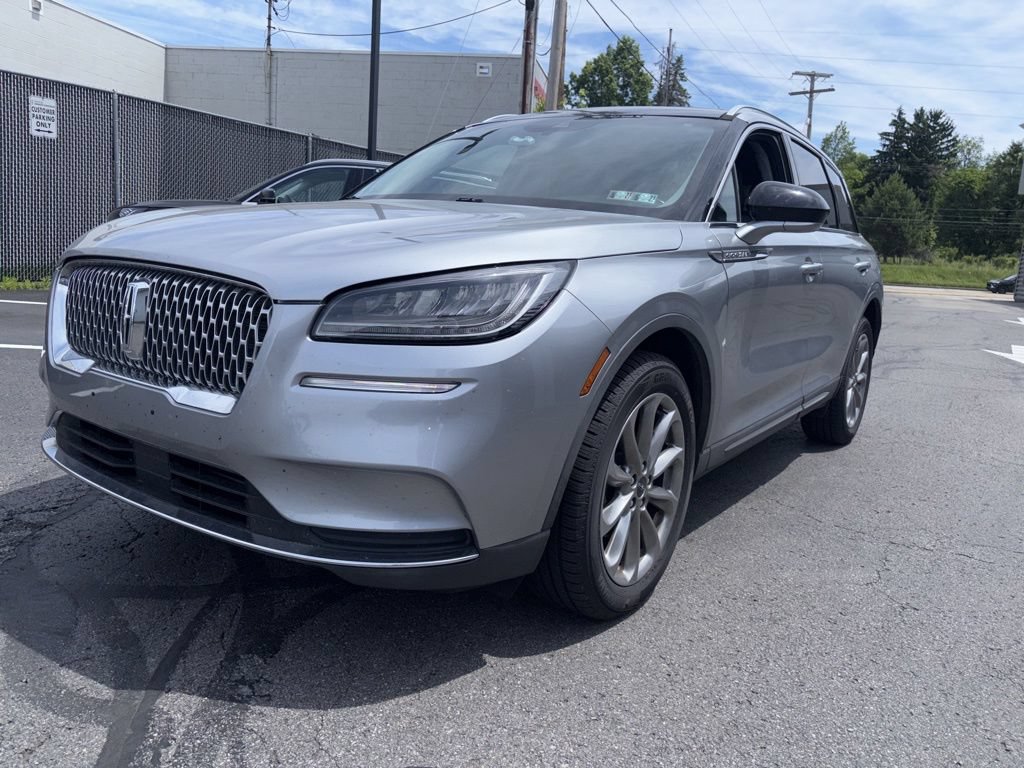Used 2021 Lincoln Corsair AWD w/ Premium Package image 2