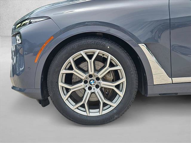 Used 2023 BMW X7 xDrive40i w/ Premium Package AWD/4WD image 23