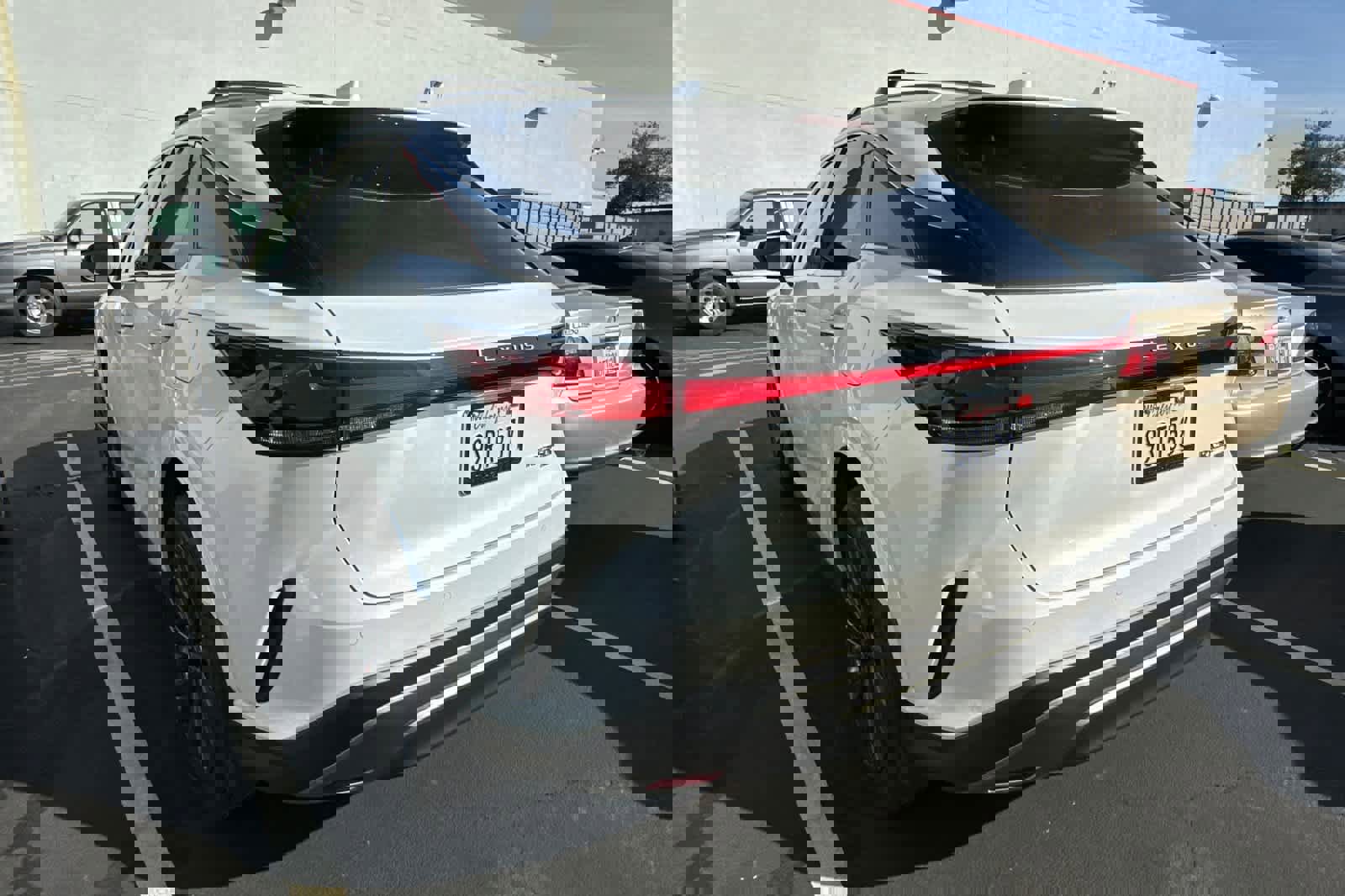 Used 2025 Lexus RX 350h Premium image 4