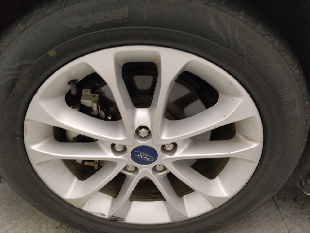 Used 2020 Ford Fusion SE image 31