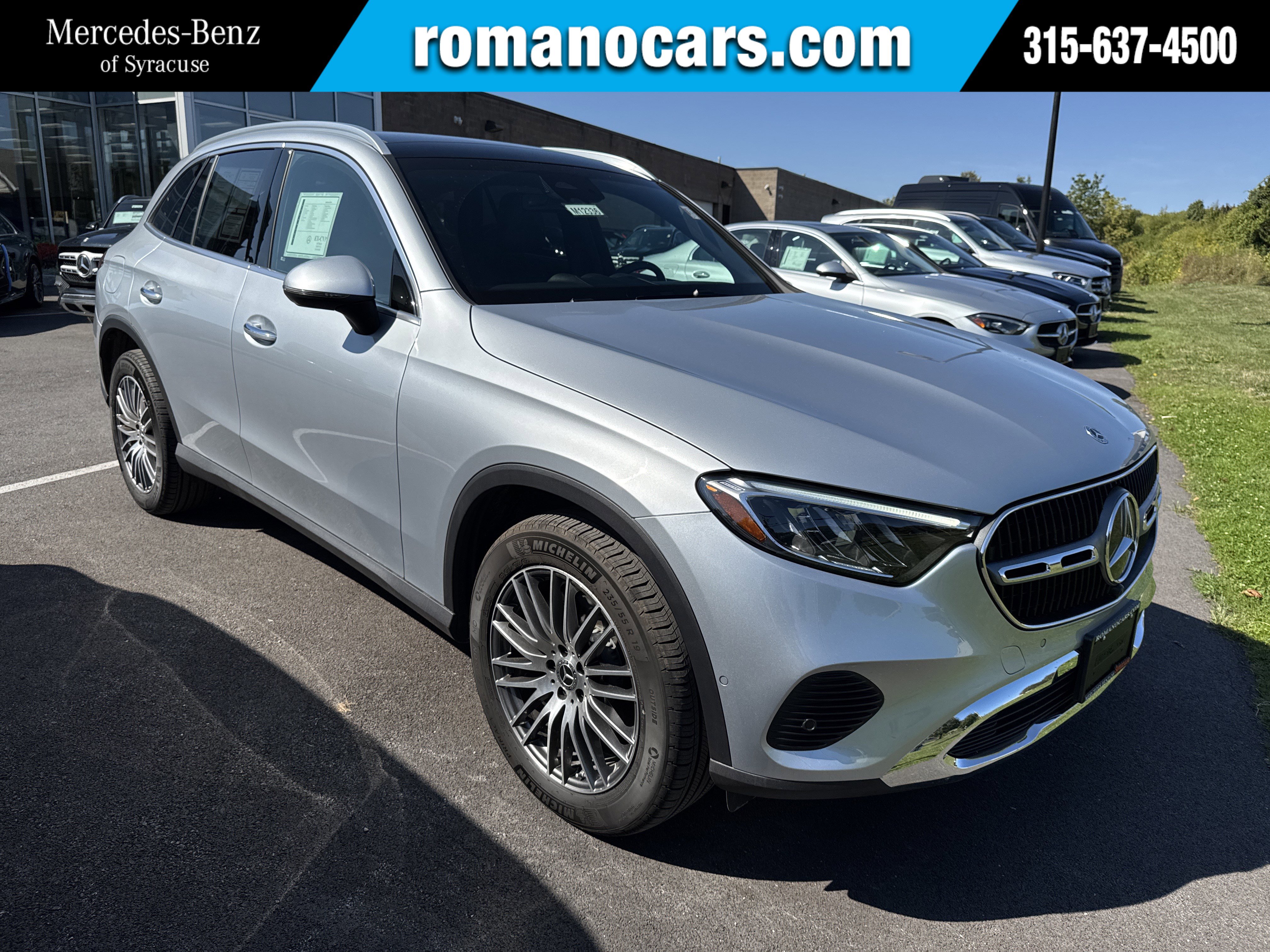Used 2025 Mercedes-Benz GLC 300 4MATIC image 1
