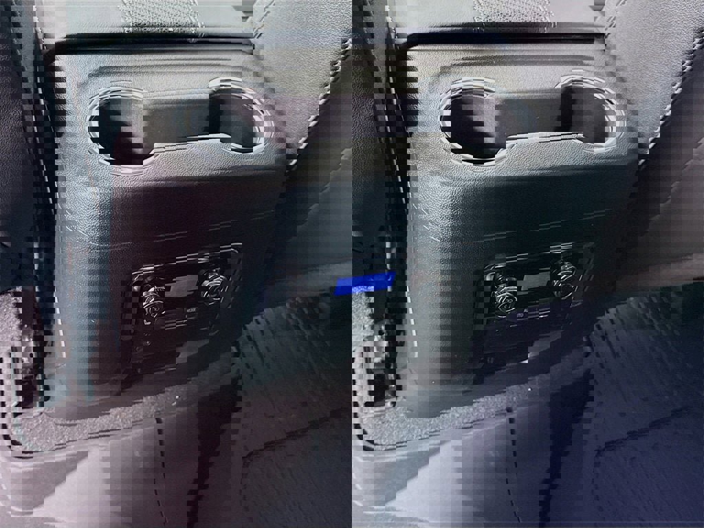 New 2026 GMC Yukon XL AT4 w/ AT4 Premium Package image 21