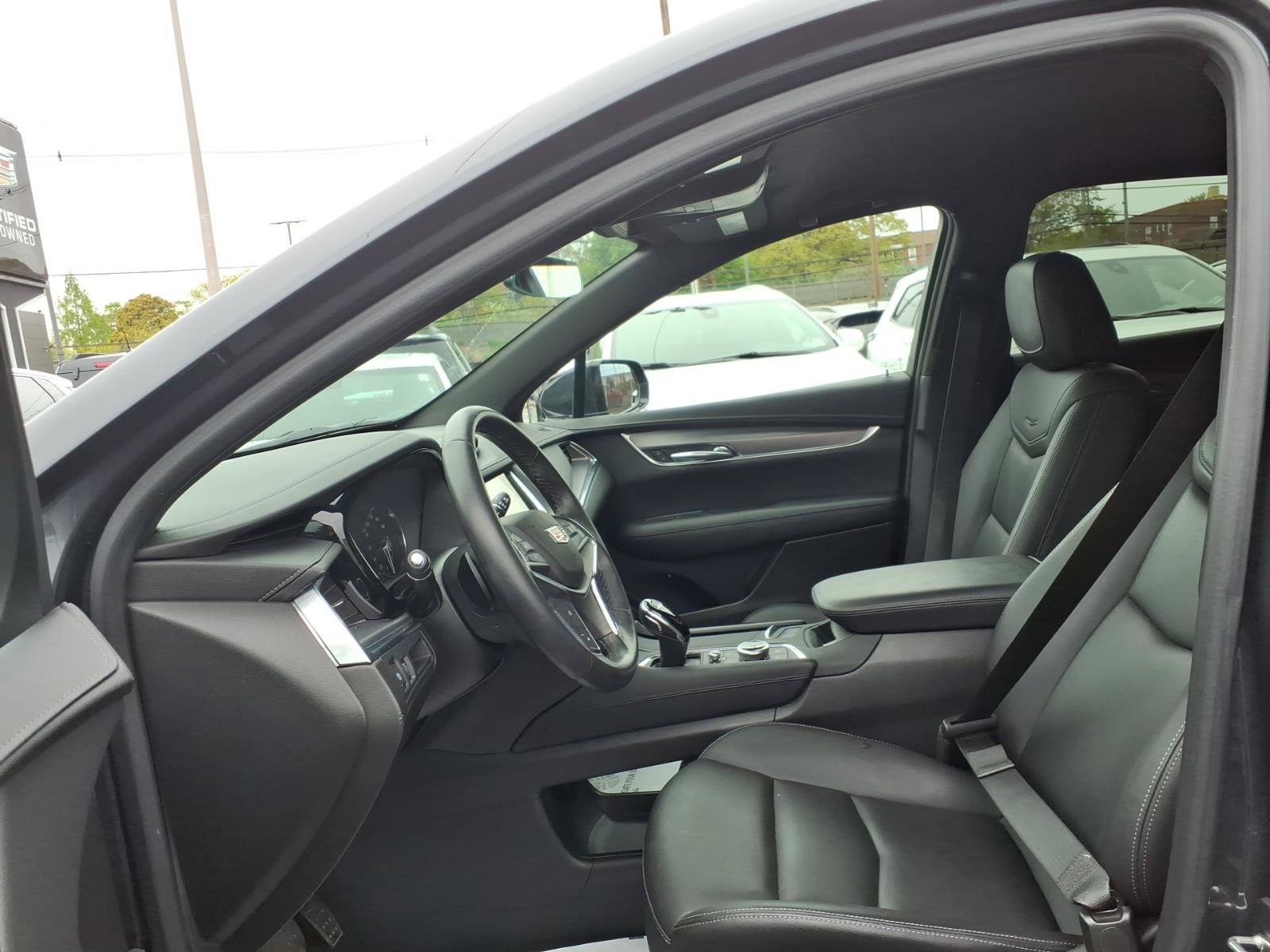 Certified 2023 Cadillac XT5 Luxury AWD/4WD image 18