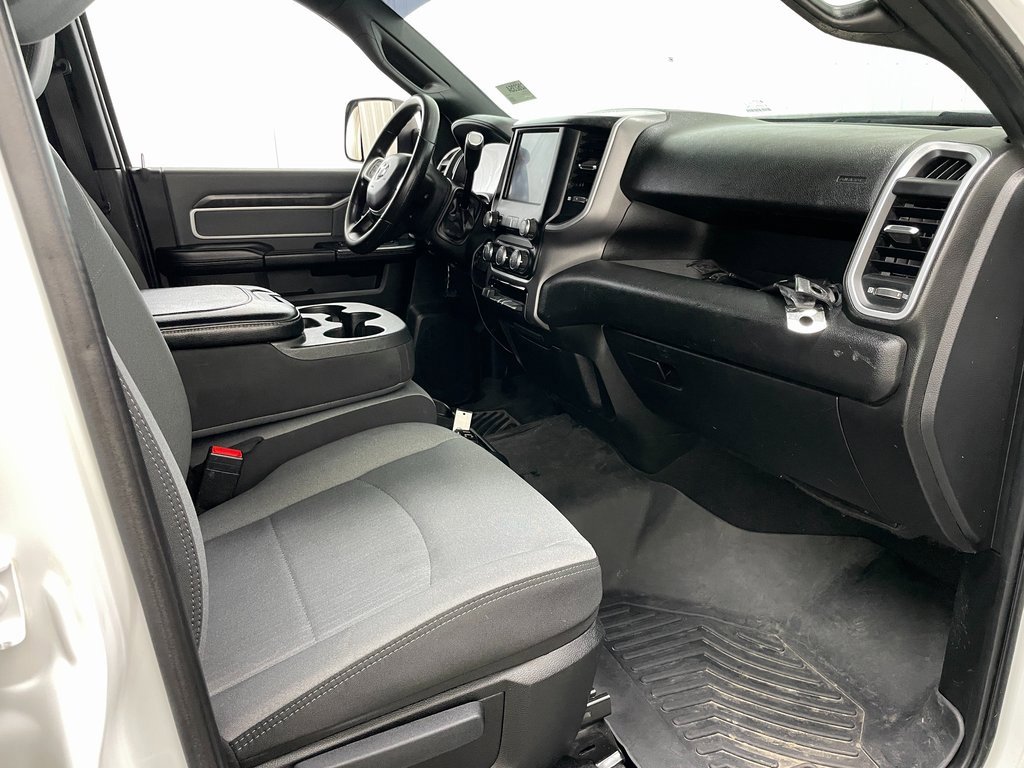 Used 2022 RAM 3500 Big Horn image 36