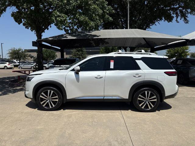 Certified 2025 Nissan Pathfinder Platinum w/ Cargo Package FWD image 4