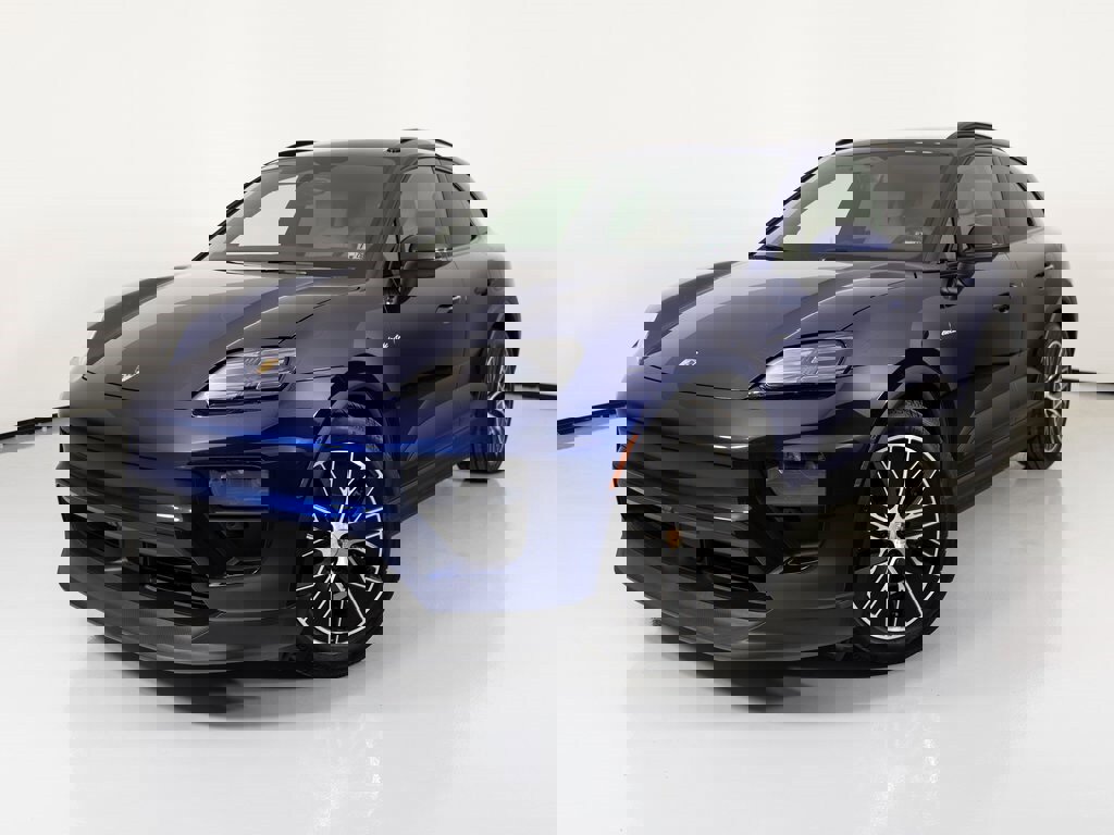 New 2025 Porsche Macan 4 Electric