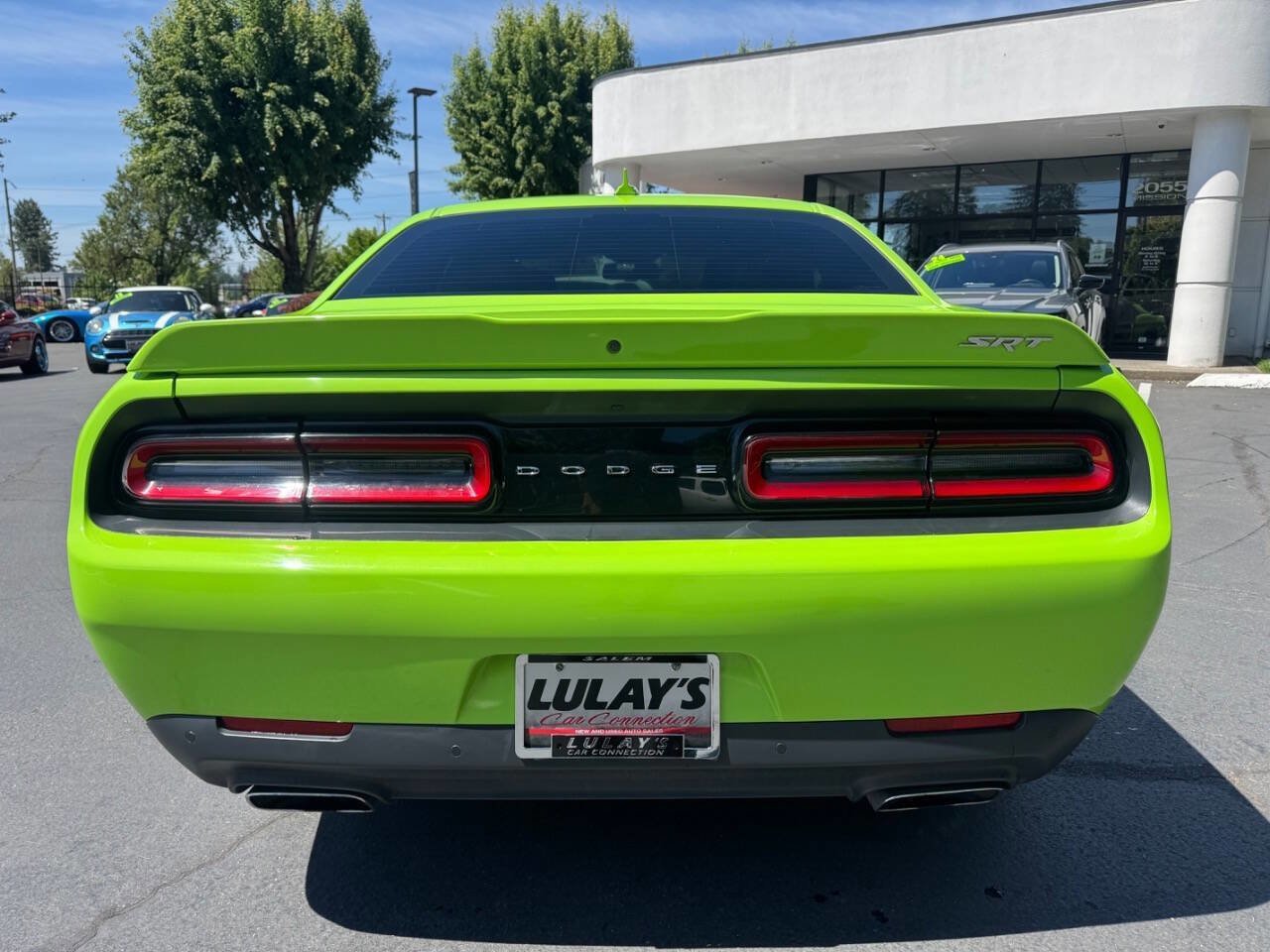 Used 2015 Dodge Challenger SRT w/ Technology Group RWD image 4