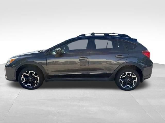 Used 2017 Subaru Crosstrek 2.0i Premium w/ Moonroof Package AWD/4WD image 6