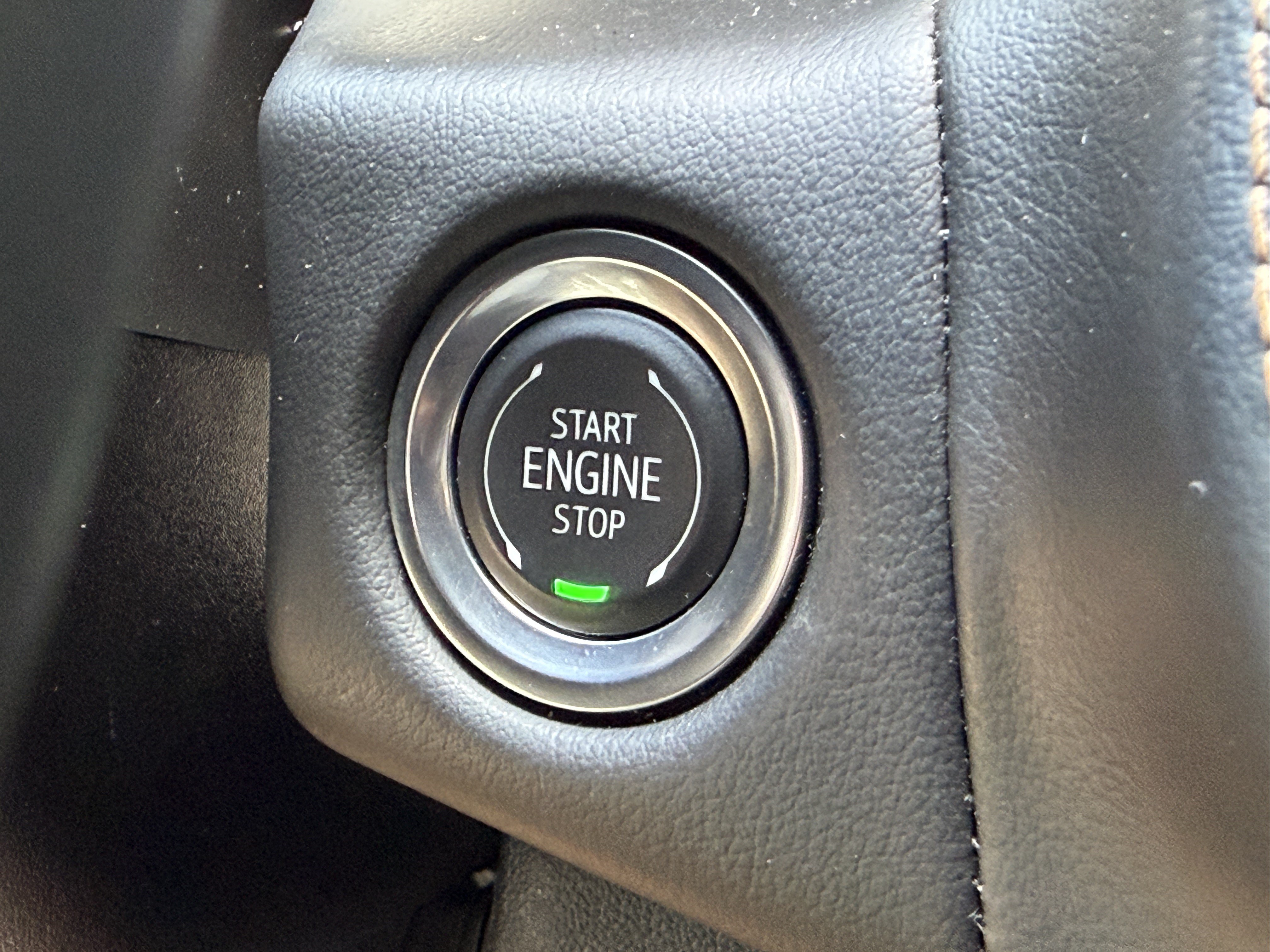 Used 2024 GMC Yukon AT4 w/ AT4 Premium Plus Package AWD/4WD image 38