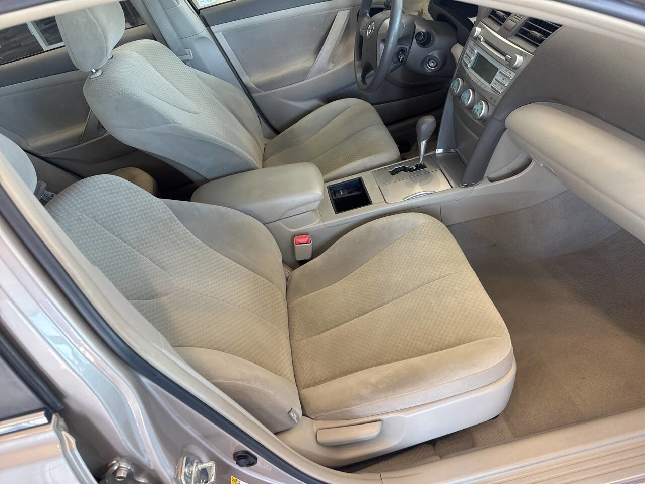 Used 2009 Toyota Camry XLE FWD image 16