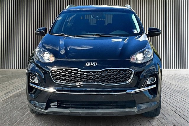 Used 2020 Kia Sportage EX image 3
