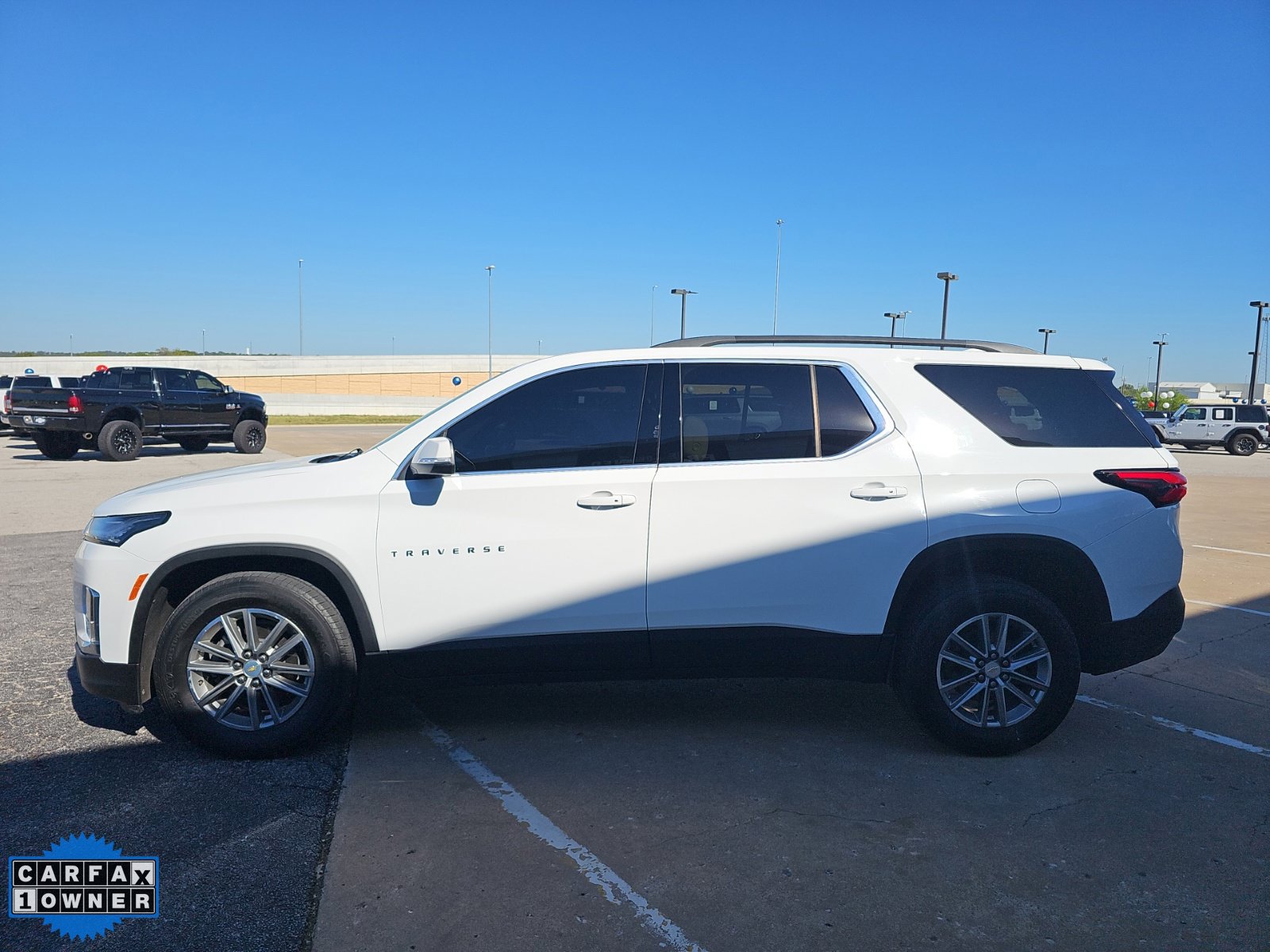 Used 2023 Chevrolet Traverse LT AWD/4WD image 8