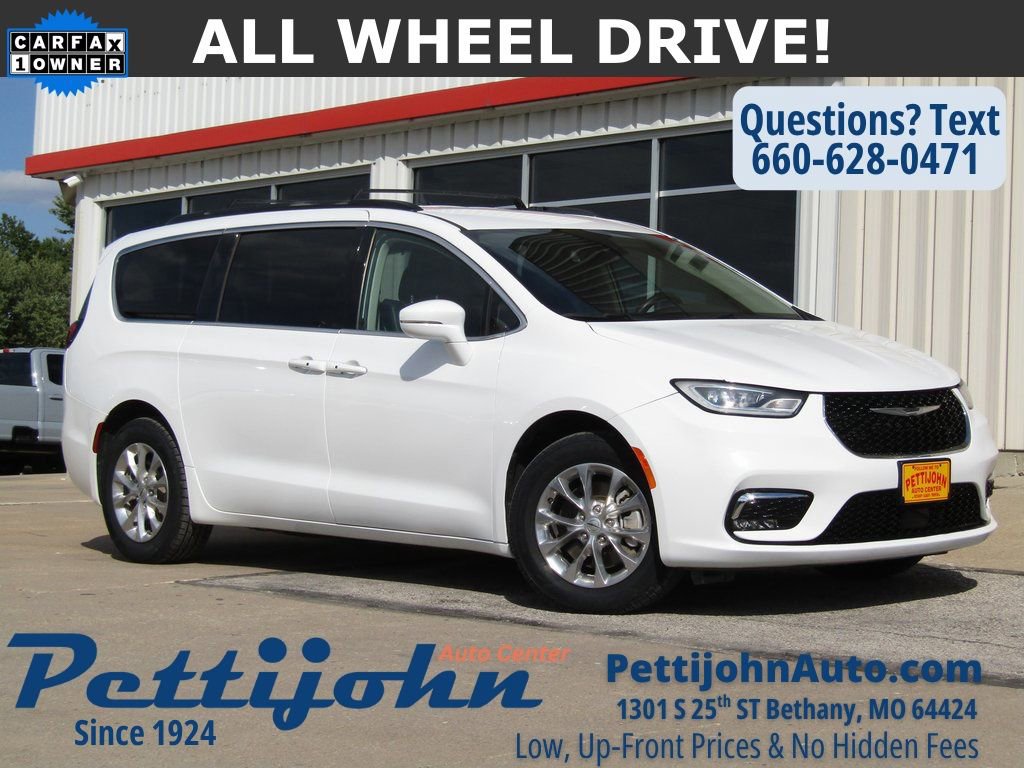 Used 2022 Chrysler Pacifica Touring-L image 1