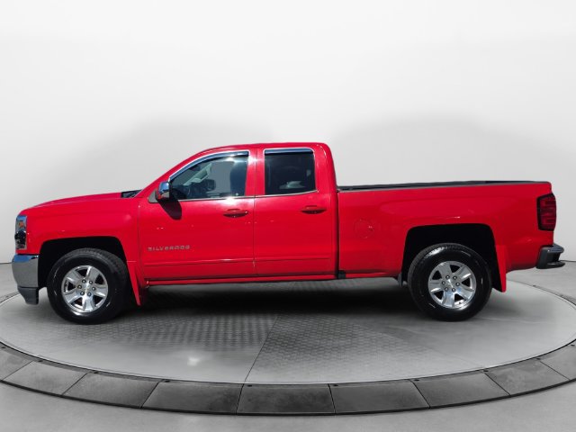Used 2016 Chevrolet Silverado 1500 LT w/ Trailering Package RWD image 2