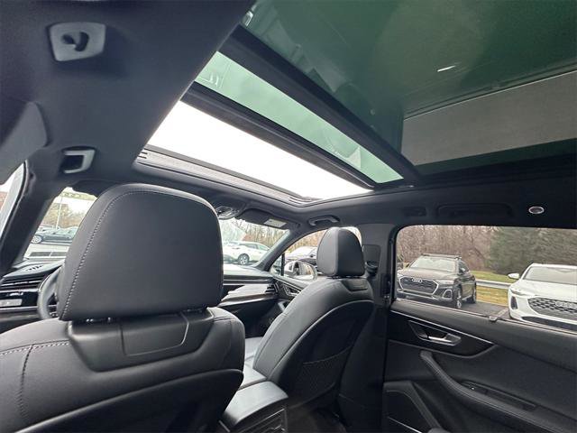 Certified 2025 Audi Q7 3.0T Premium Plus image 28