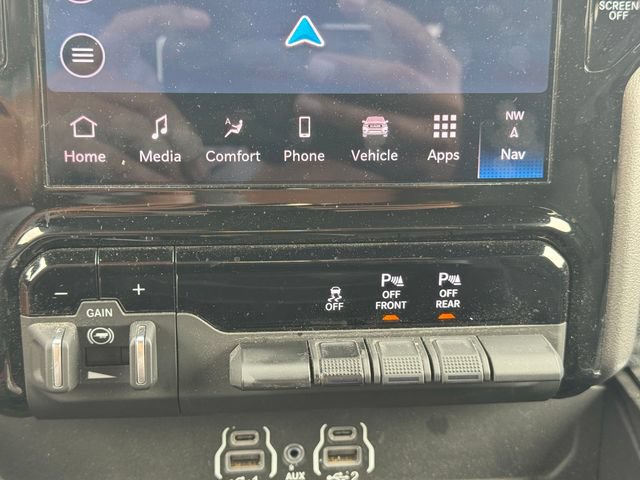 Used 2025 RAM 1500 Big Horn AWD/4WD image 32