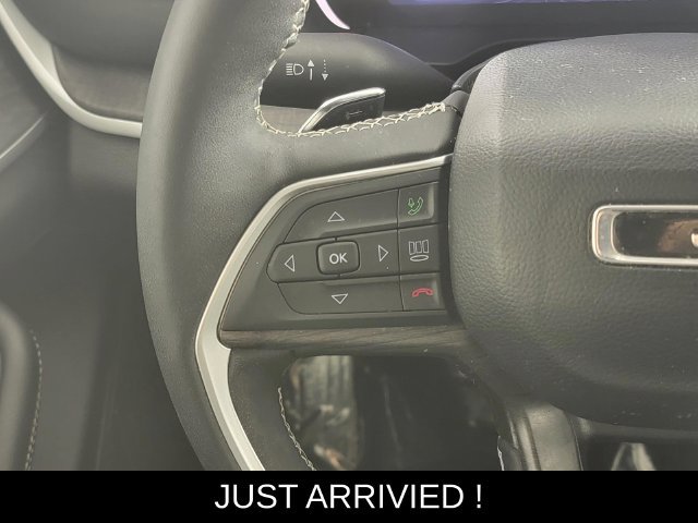 Used 2024 Jeep Grand Cherokee Limited AWD/4WD image 27