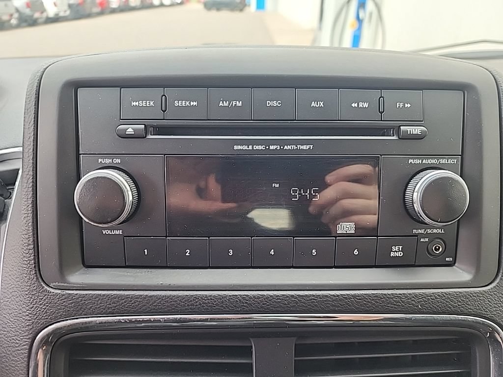 Used 2014 RAM C/V Tradesman FWD image 17