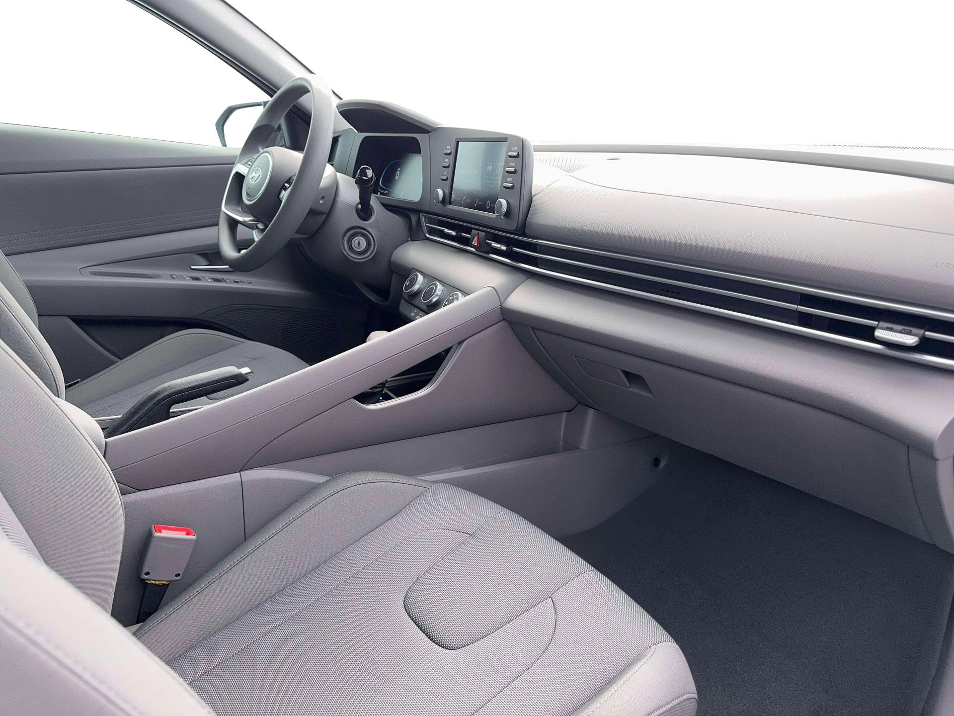 New 2026 Hyundai Elantra SE FWD image 15