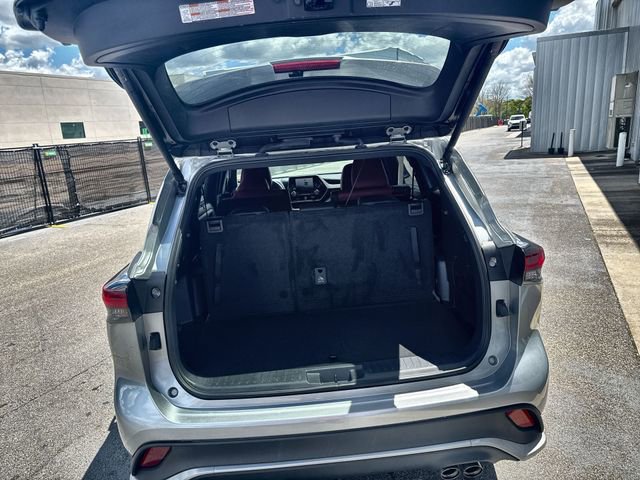 Used 2024 Toyota Highlander XSE image 33