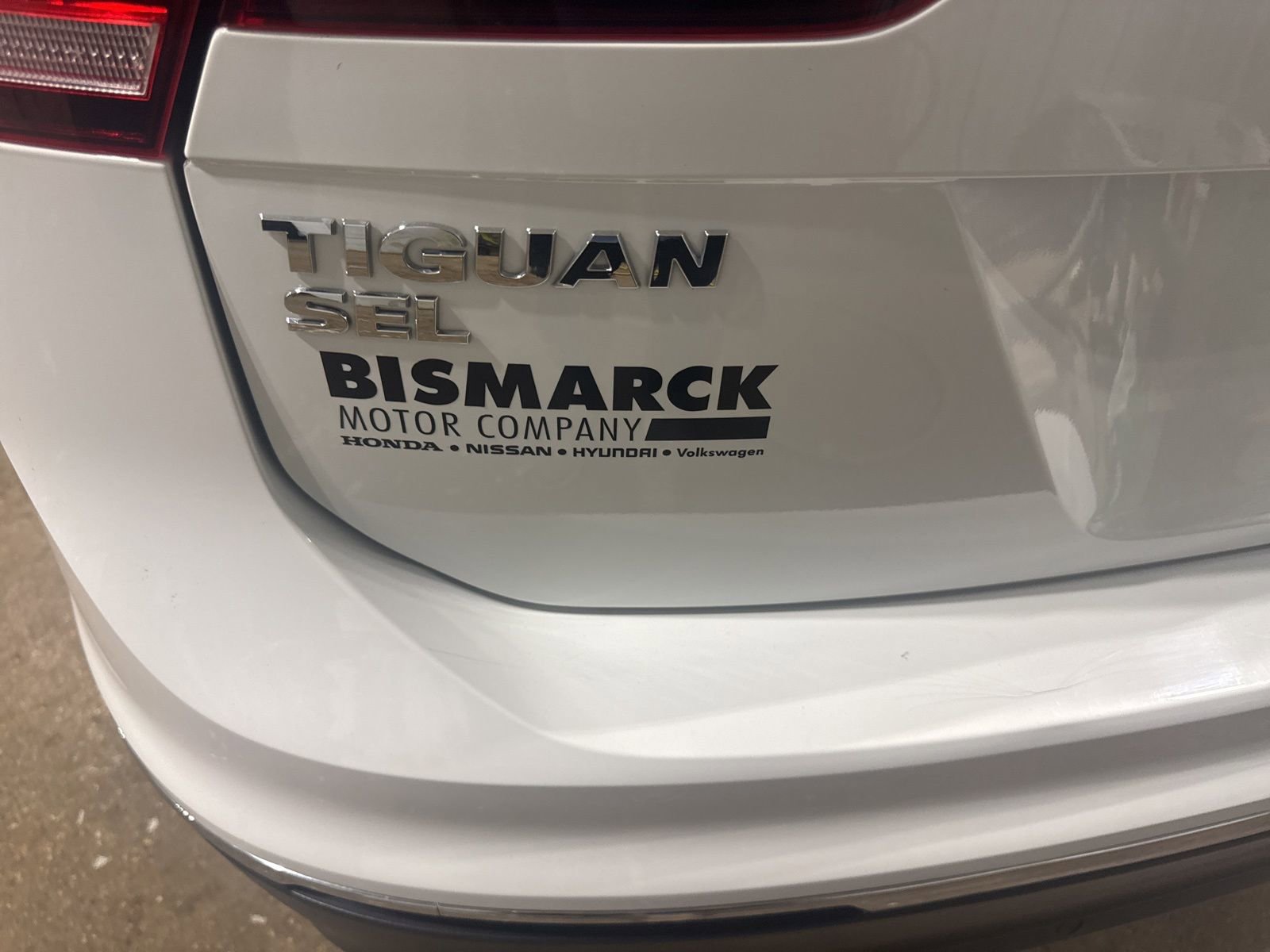 Used 2019 Volkswagen Tiguan SEL Premium image 6