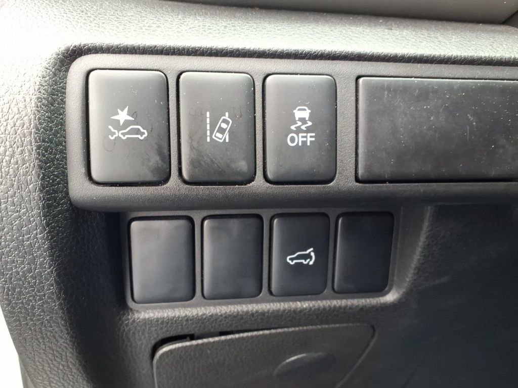 Used 2024 Mitsubishi Eclipse Cross SE image 17