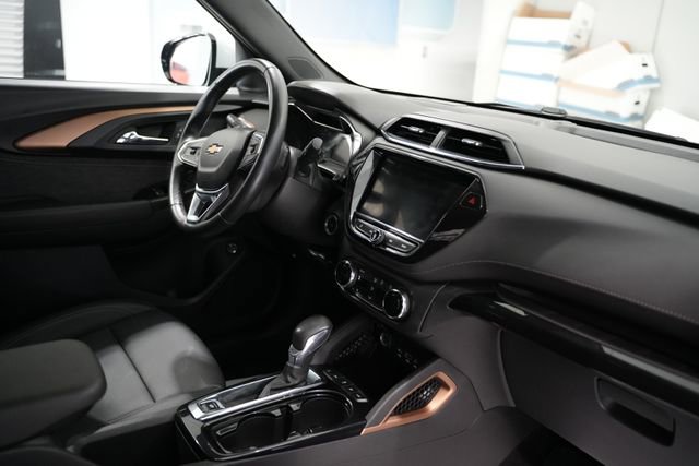 Used 2023 Chevrolet TrailBlazer ACTIV w/ Sun and Liftgate Package image 22