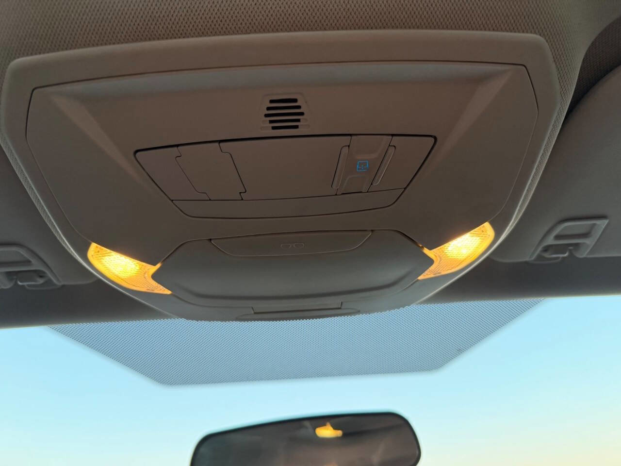 Used 2017 Ford Focus Titanium image 32