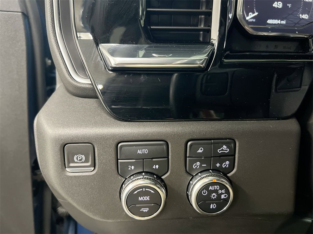 Used 2024 GMC Sierra 1500 SLT image 18