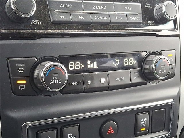 Used 2021 Nissan Titan SV w/ SV Convenience Package image 15