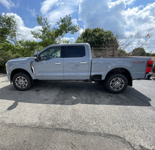 New 2025 Ford F350 Platinum w/ Platinum Plus Package image 3
