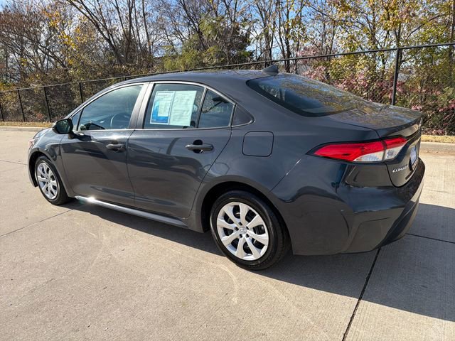 Used 2024 Toyota Corolla LE image 3