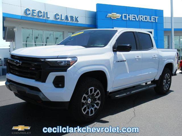 Certified 2023 Chevrolet Colorado Z71 w/ Z71 Convenience Package 2 AWD/4WD image 1