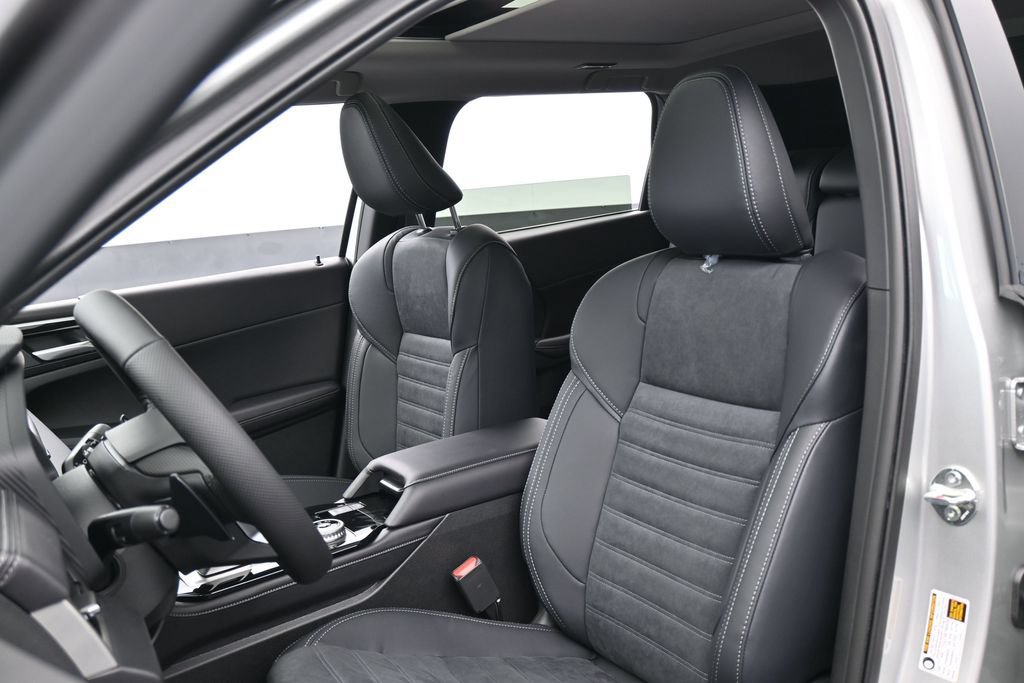 New 2026 Mitsubishi Outlander SE FWD image 10