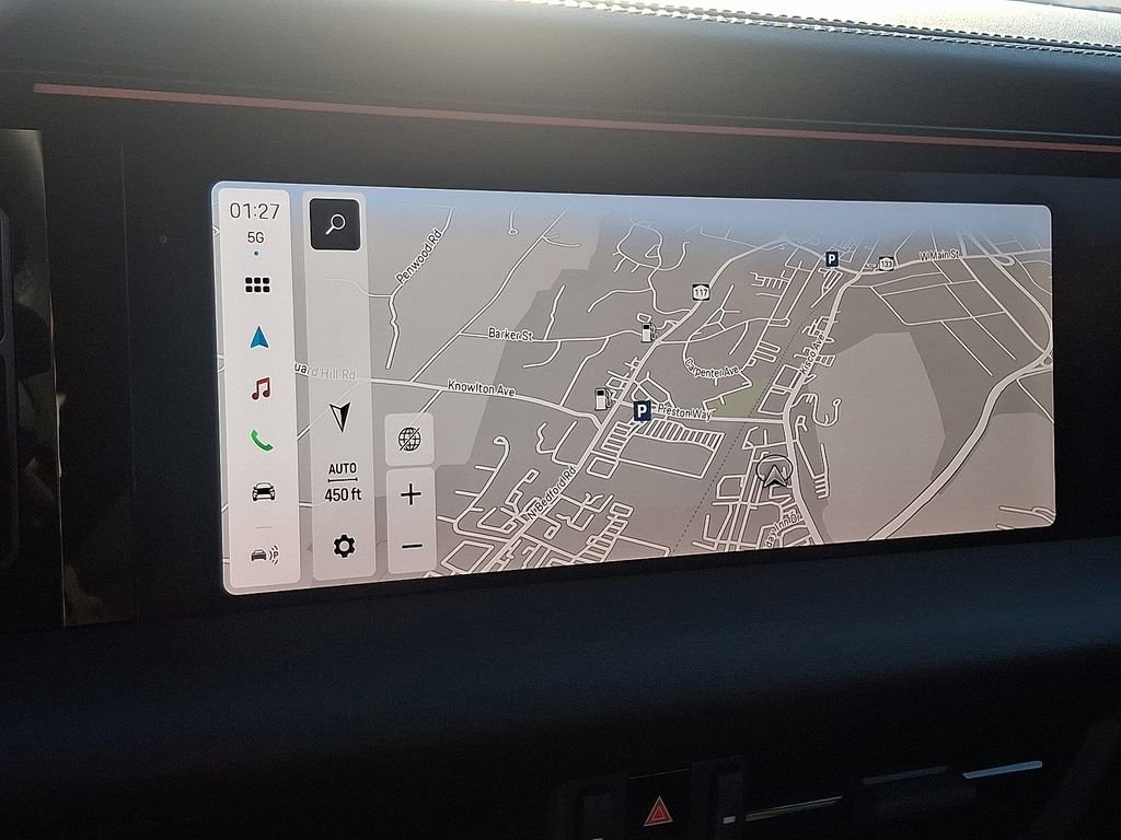 Used 2024 Porsche Macan 4 Electric image 17