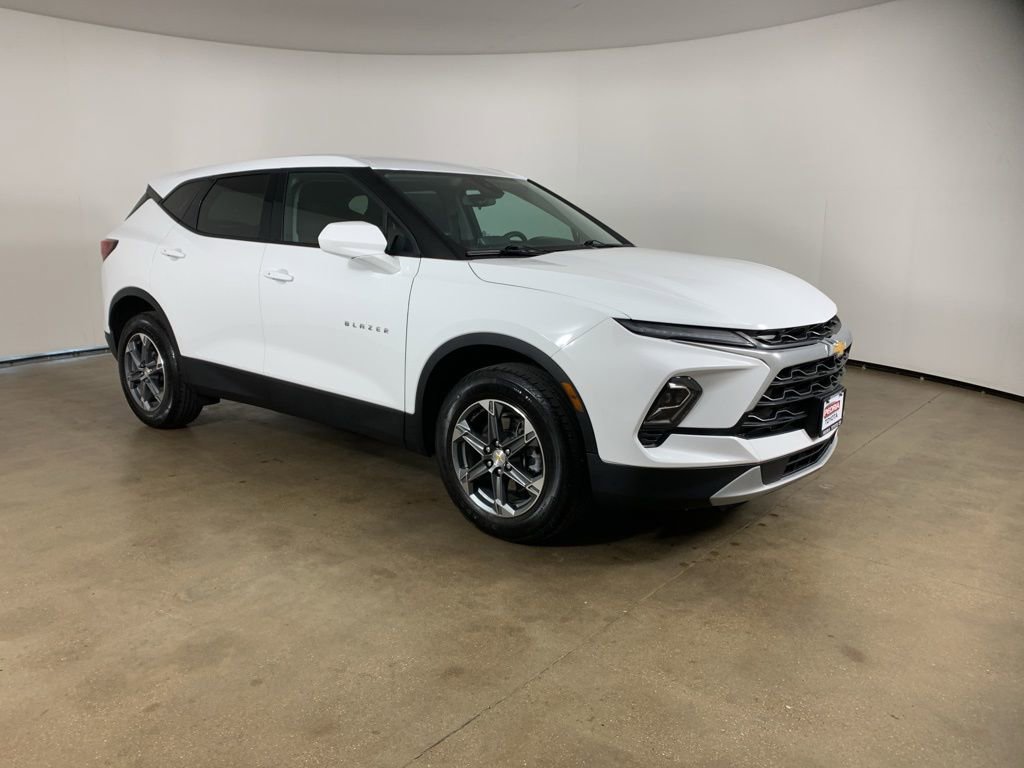 Used 2023 Chevrolet Blazer LT image 5