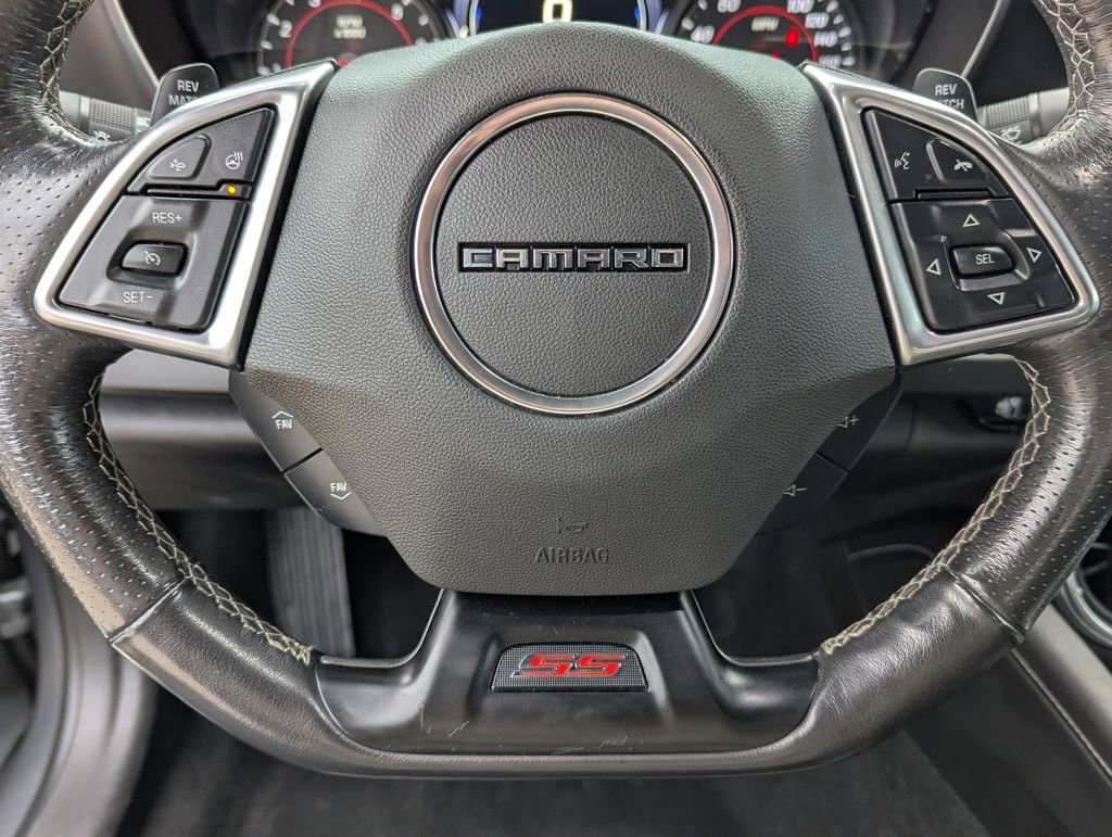 Used 2021 Chevrolet Camaro SS RWD image 5