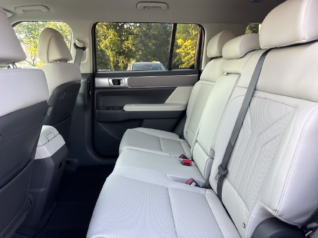 New 2027 Hyundai Santa Fe SEL AWD/4WD image 9
