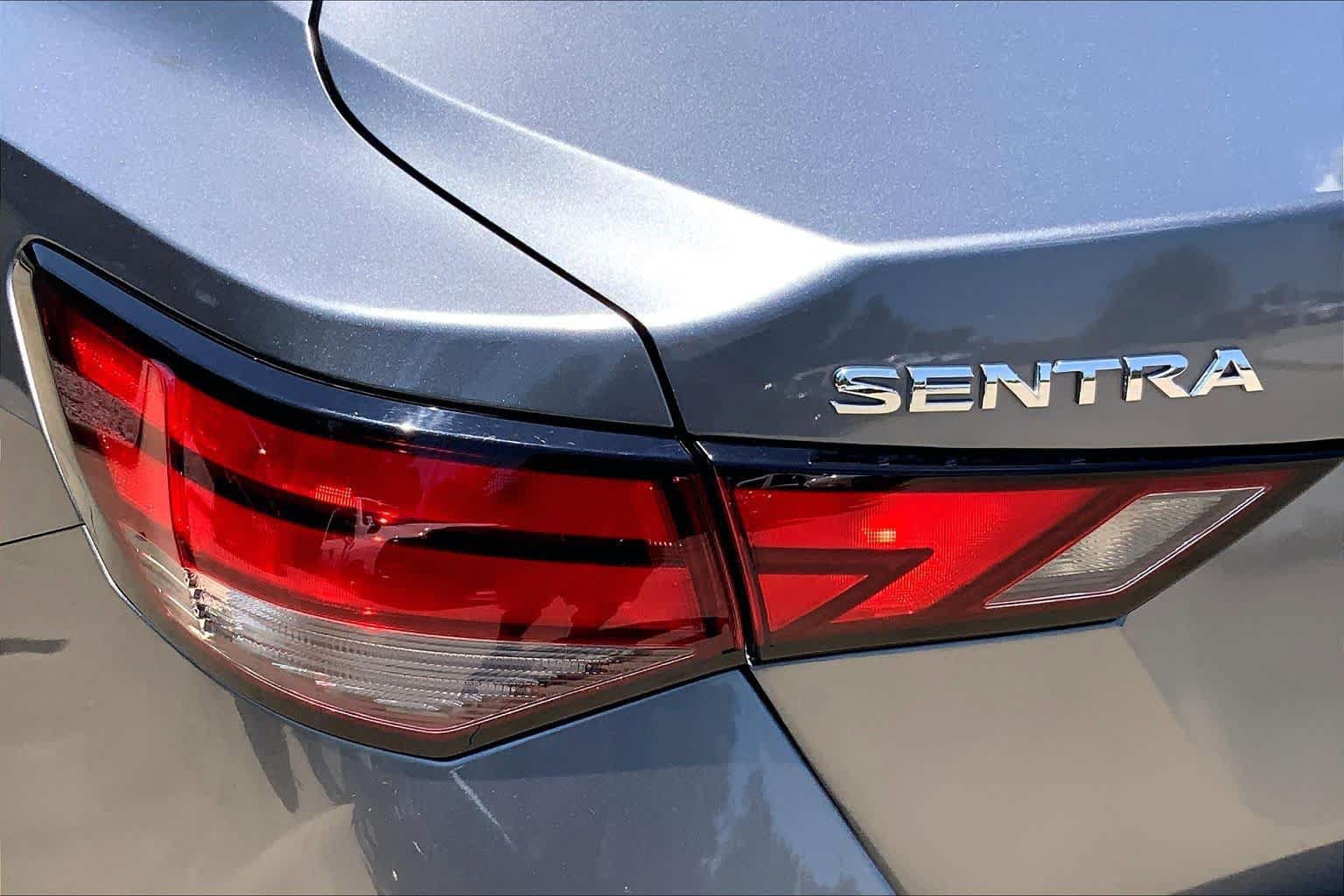 Used 2020 Nissan Sentra SV FWD image 28