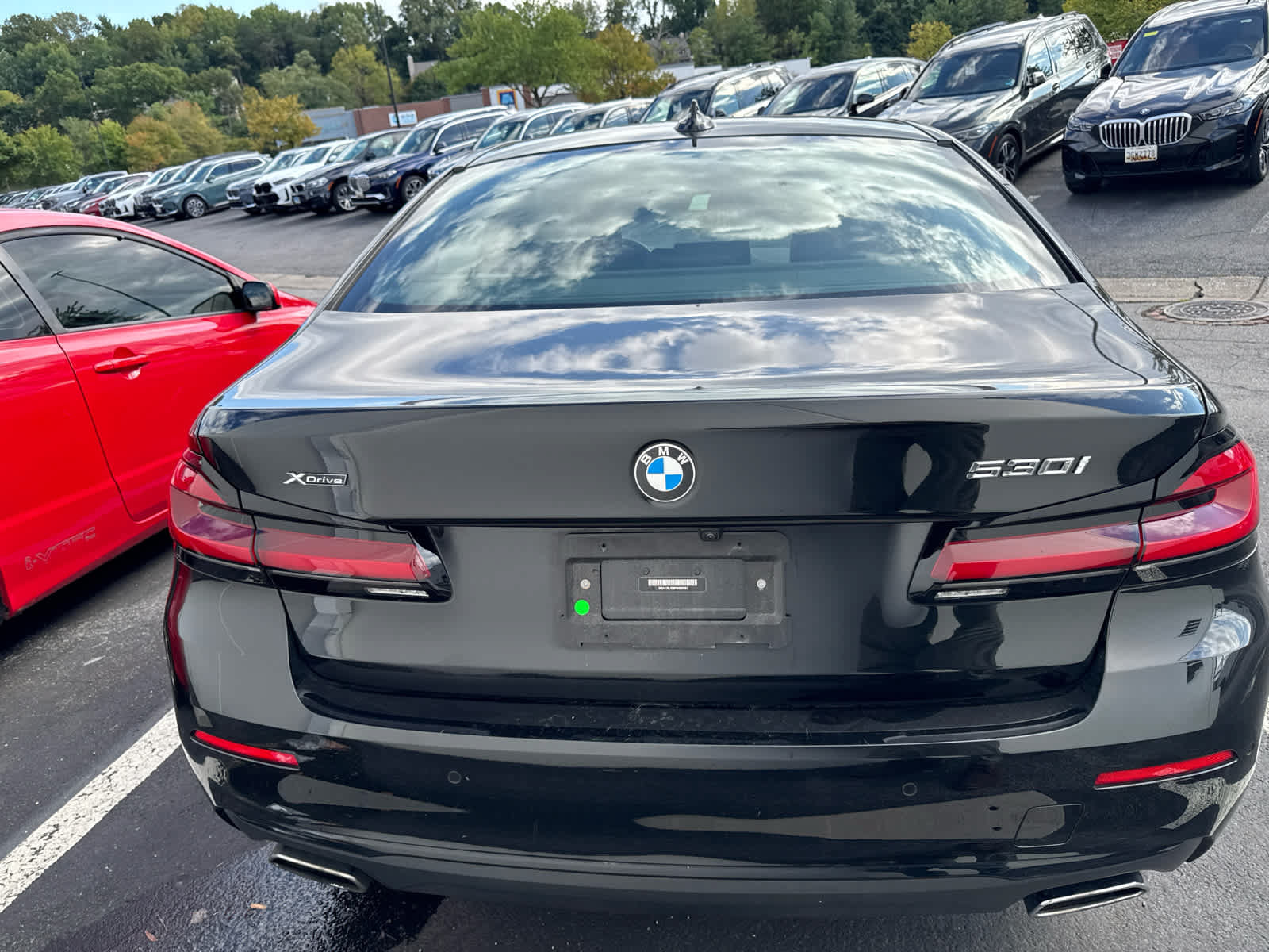 Used 2023 BMW 530i xDrive w/ Premium Package AWD/4WD image 9