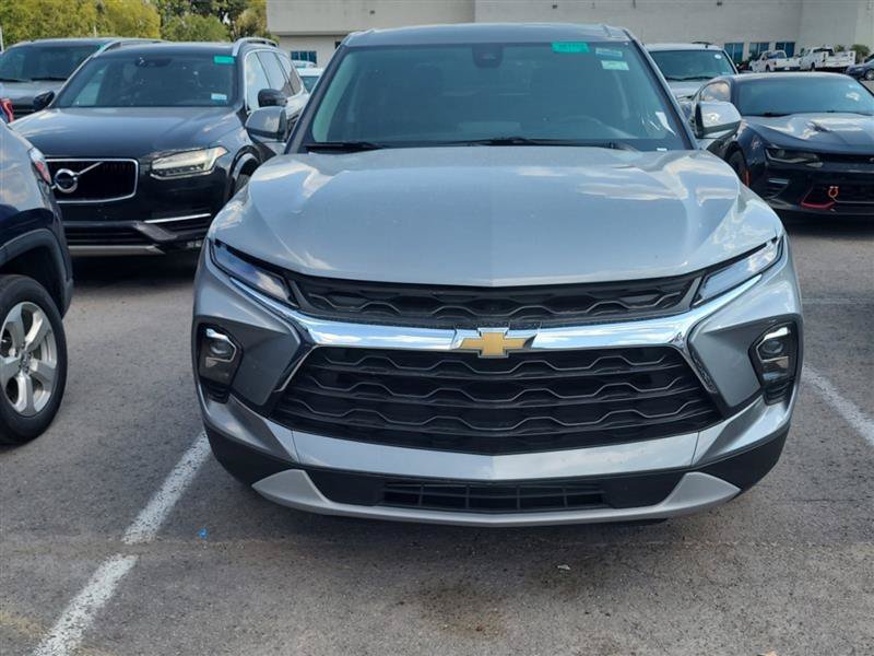Used 2026 Chevrolet Blazer LT FWD image 4