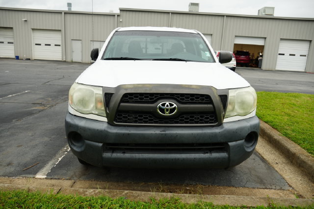 Used 2011 Toyota Tacoma 2WD Access Cab w/ Convenience Pkg image 2