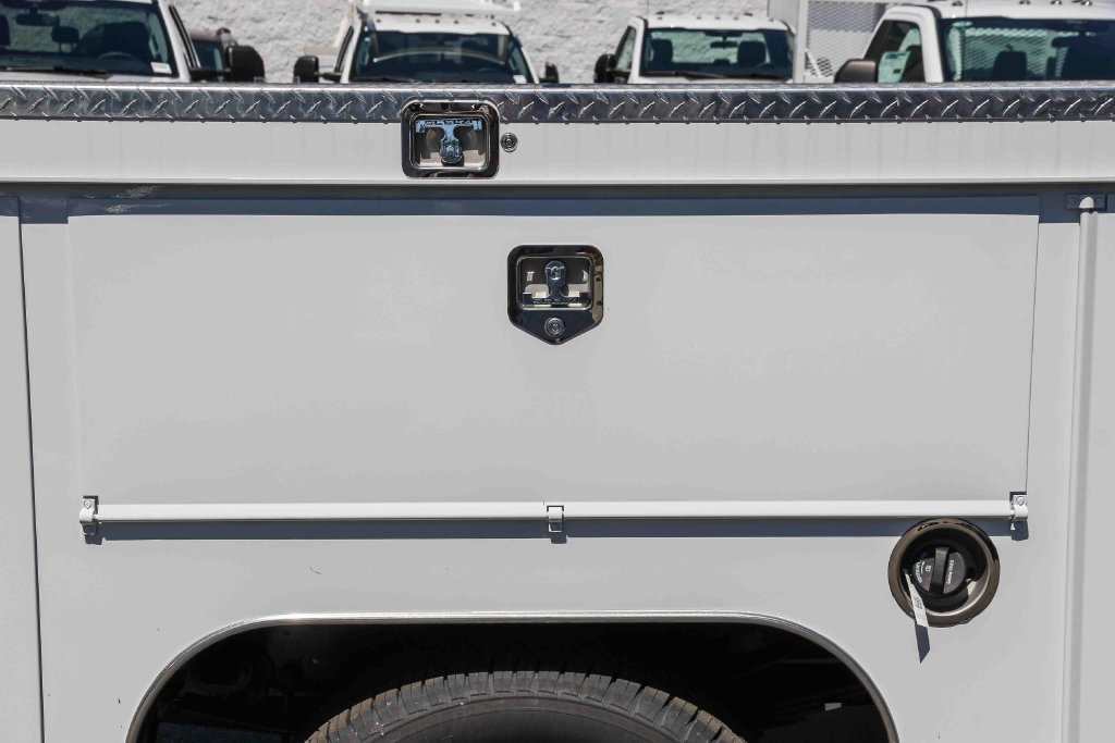 New 2025 Ford F350 XL w/ XL Chrome Package RWD image 14