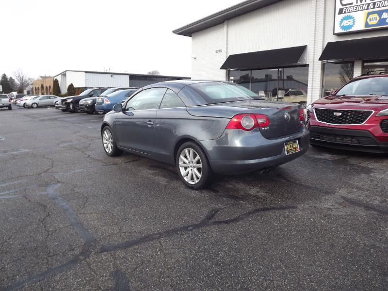Used 2007 Volkswagen Eos 2.0T FWD image 3