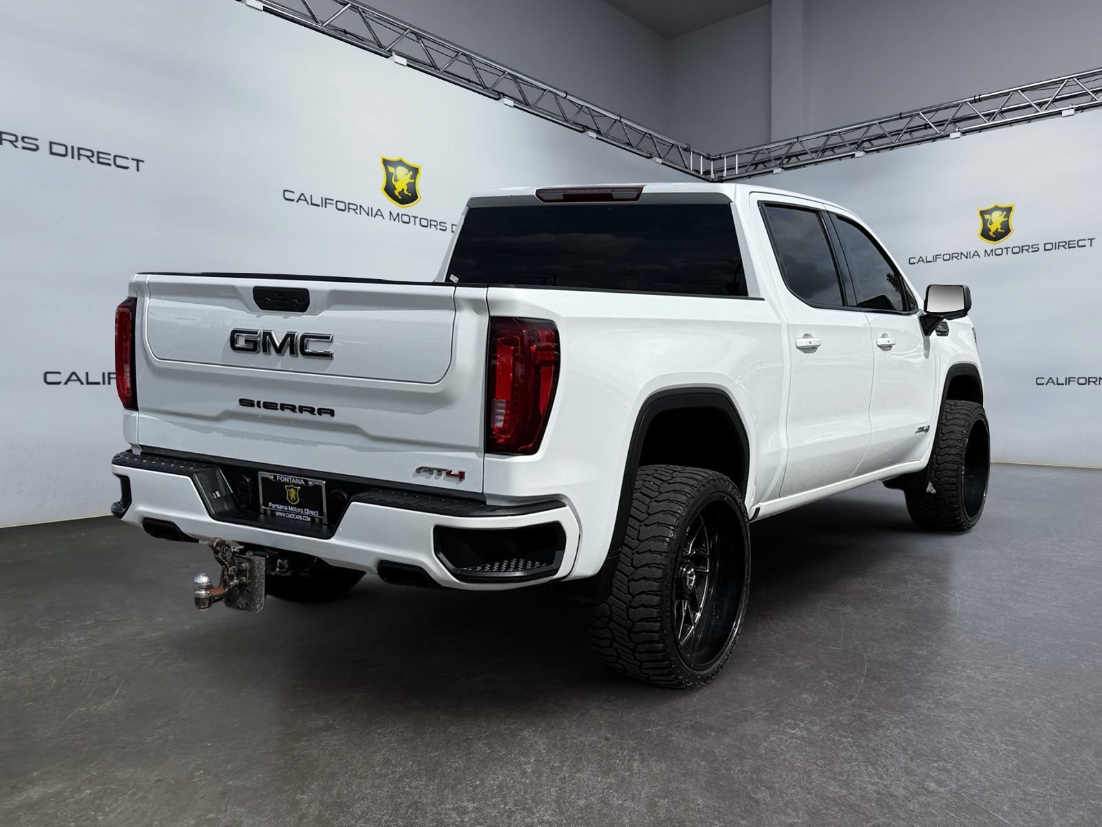 Used 2022 GMC Sierra 1500 AT4 AWD/4WD image 5