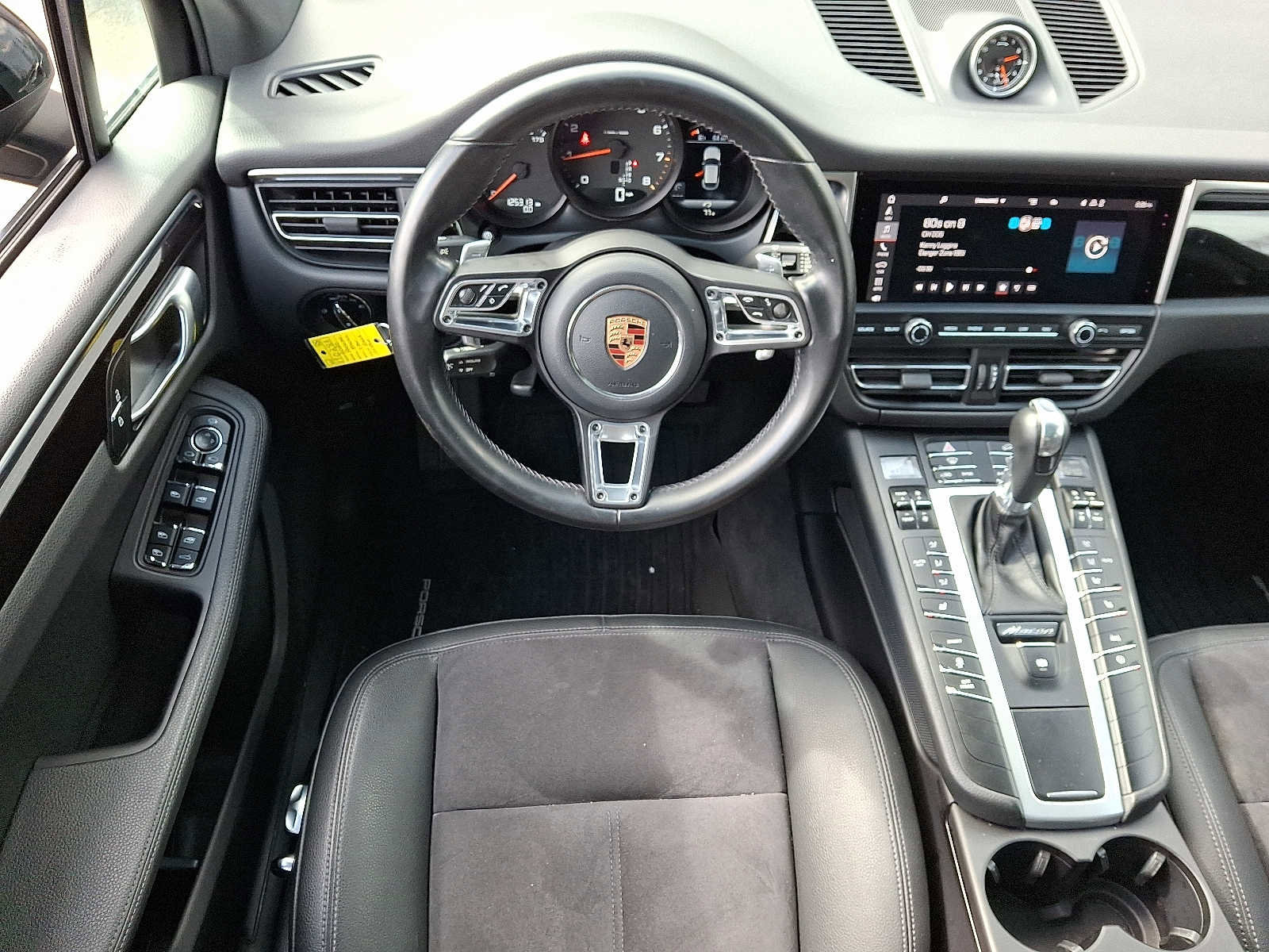 Used 2020 Porsche Macan image 12