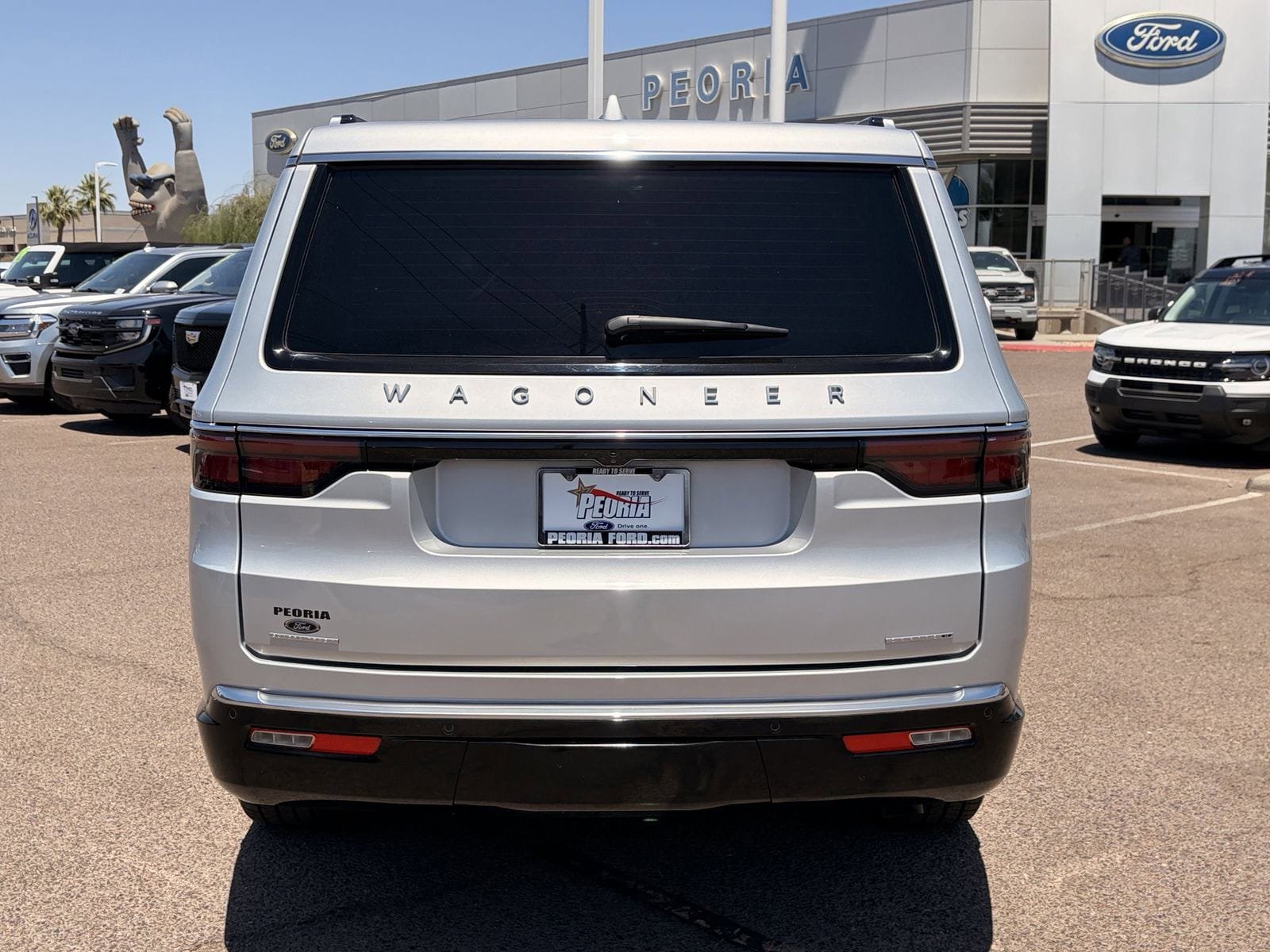 Used 2022 Jeep Wagoneer Series II w/ Premium Group I AWD/4WD image 4